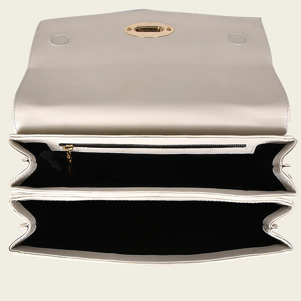 White exotic flap handbag 8 White exotic flap handbag