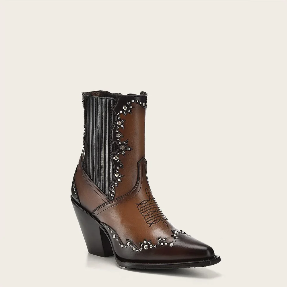 Ankle western style with studs brown bootie