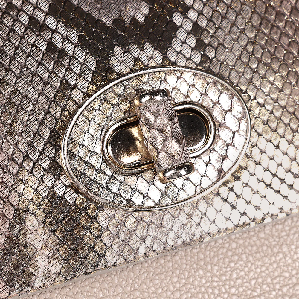 Bone shoulder handbag