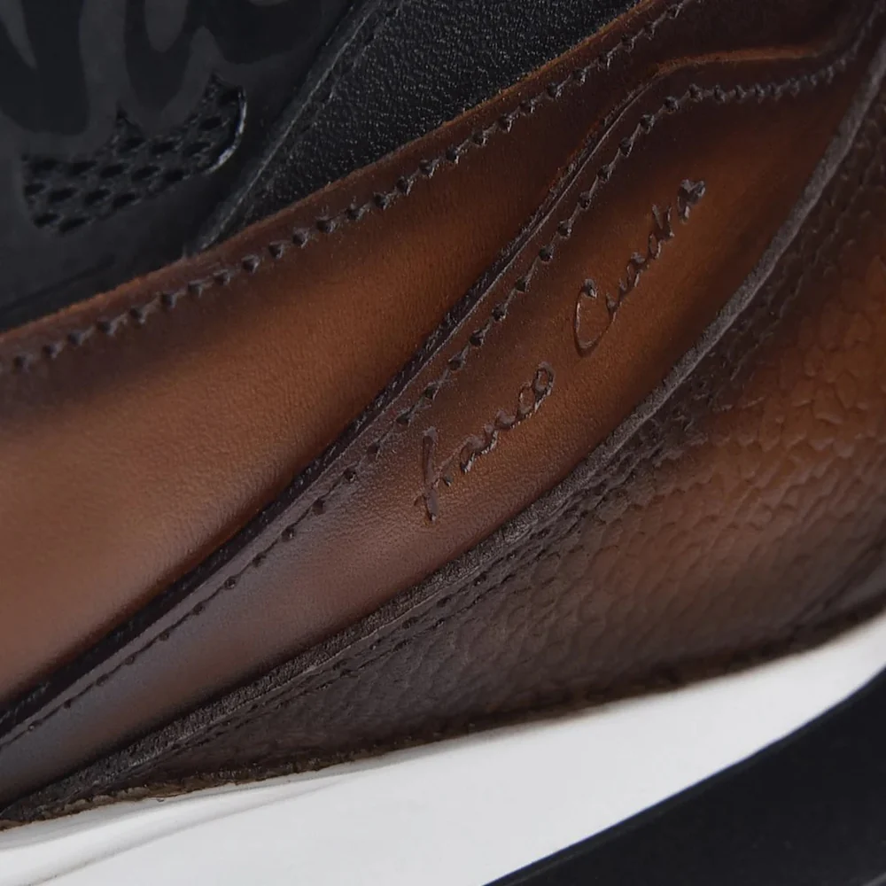 Sneakers brown weightless sole bovine leather