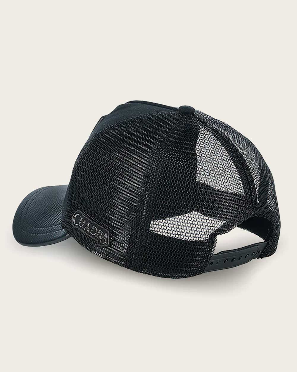 Black ostrich metal patch leather cap