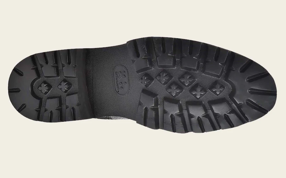 Urban bright finish black boot