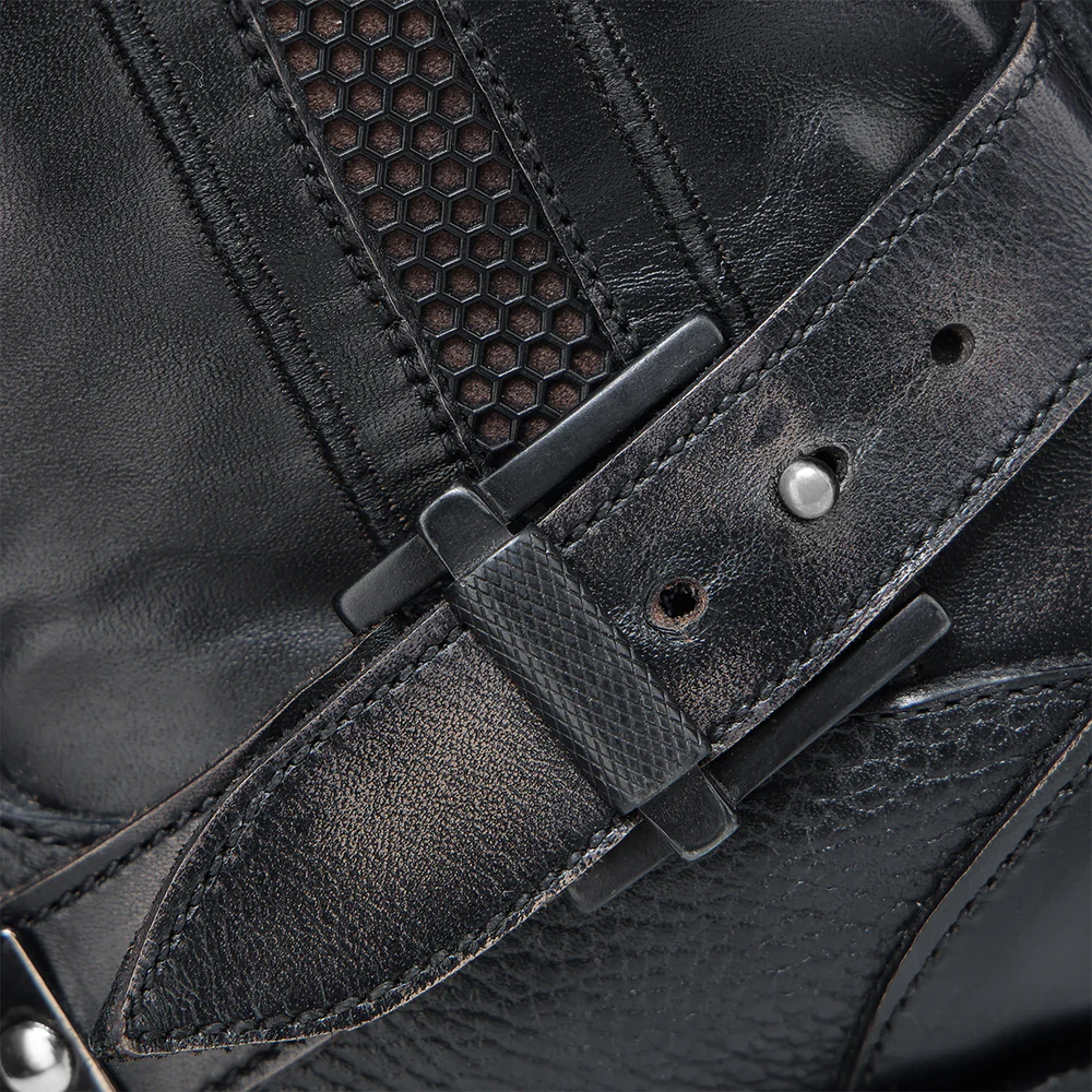 Urban black and sand biker boot