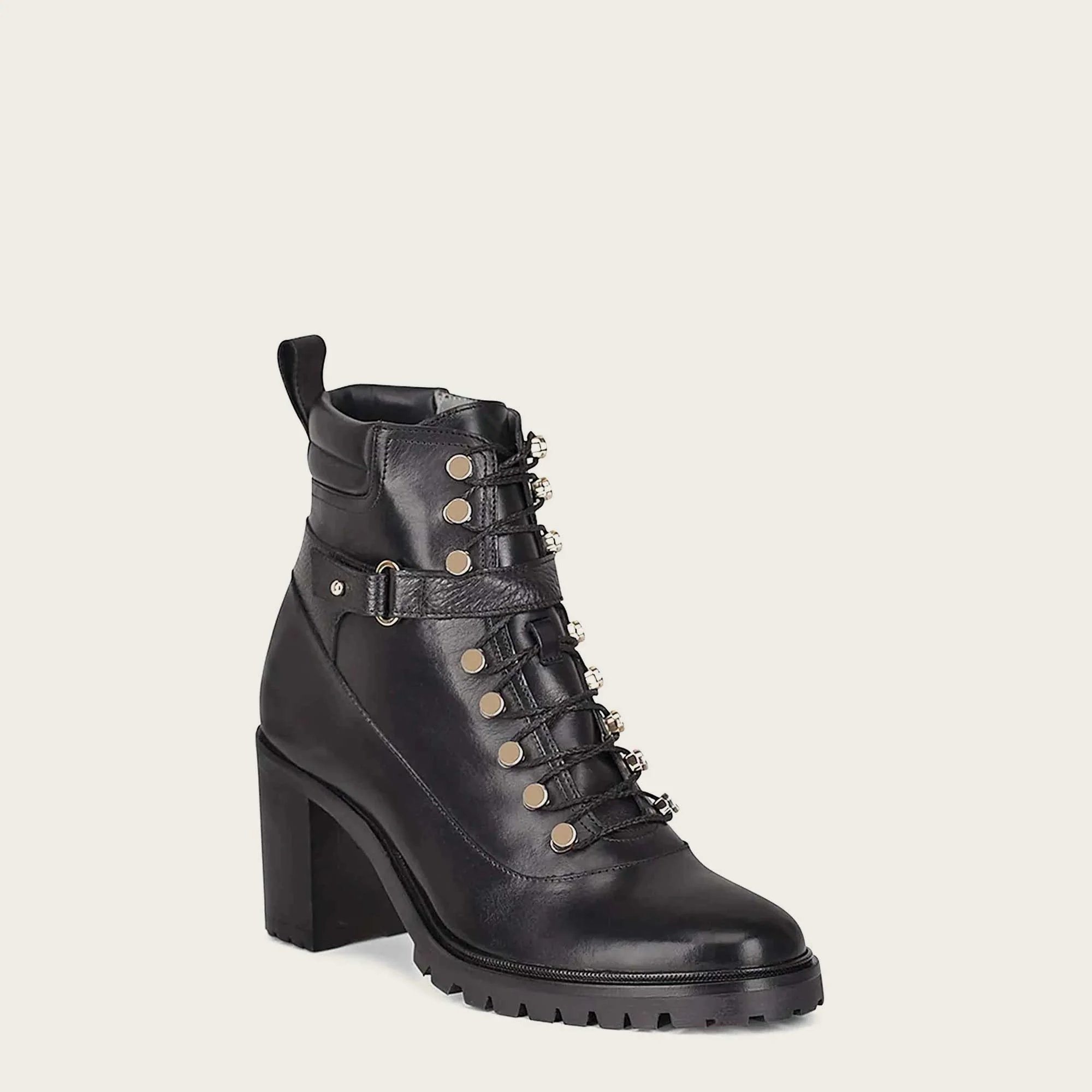 Ankle high heel black bootie