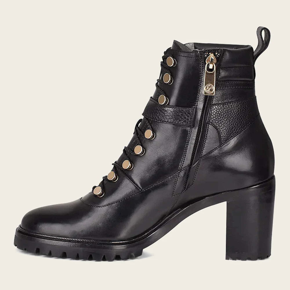 Ankle high heel black bootie