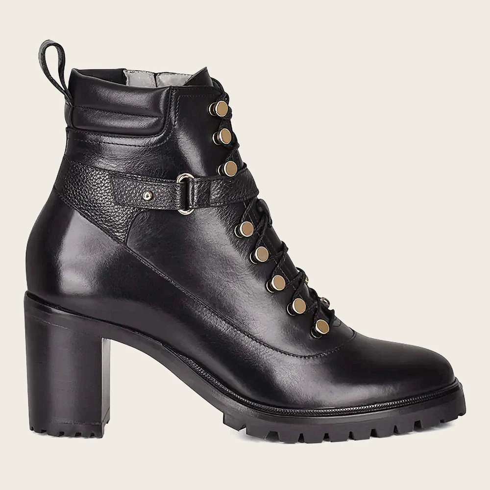 Ankle high heel black bootie